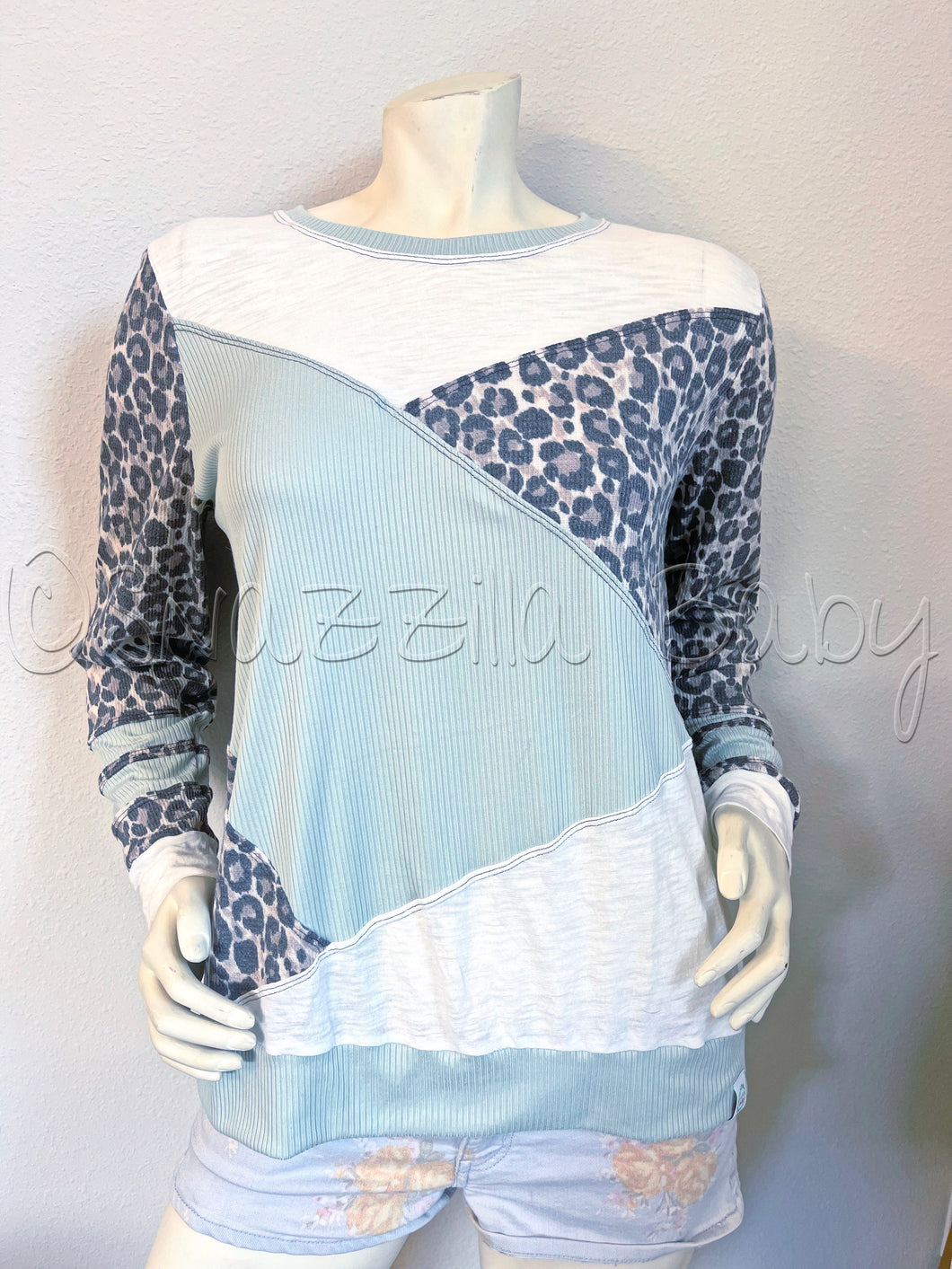 Ladies' XL Colorblocked Sweater
